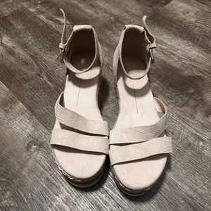 Dolce Vita Elegant Beige Women's Platform Sandals